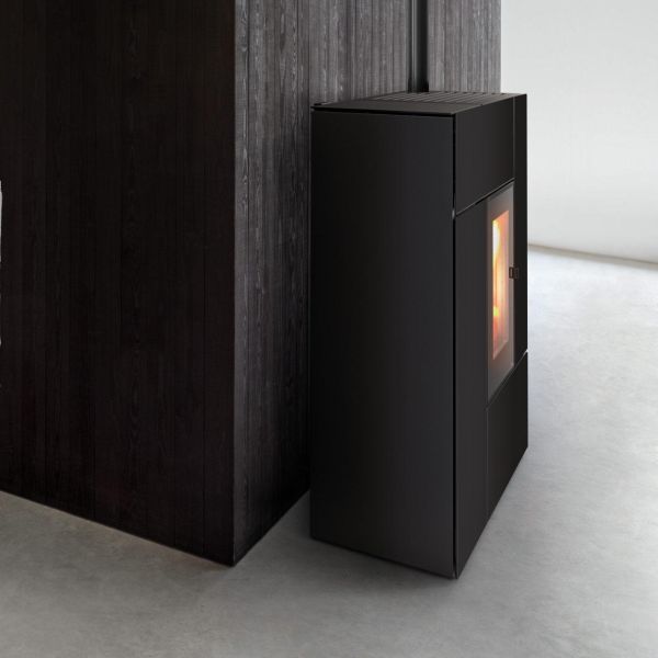 Pelletofen MCZ Feel Airmatic 10 Core UP! 10,2 kW - Ausführung: 303 Black metal