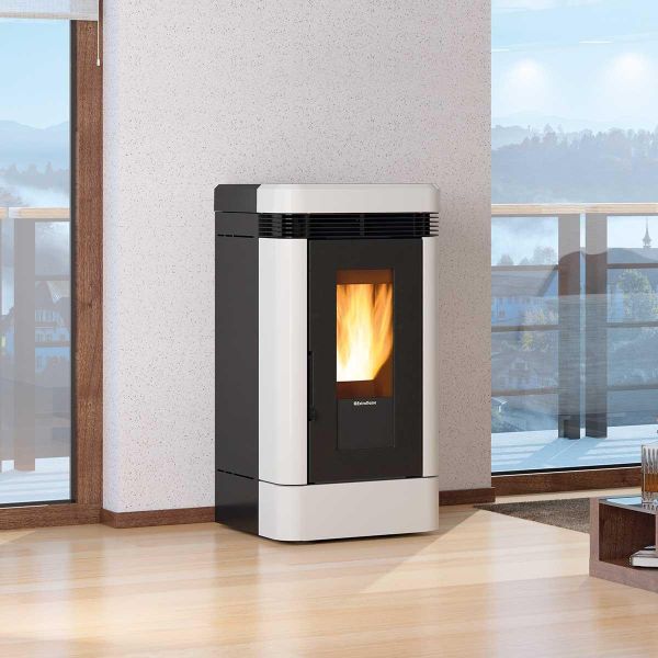 Pelletofen Extraflame Lucia Plus.16 mit 12 kW - Verkleidung: bordeaux